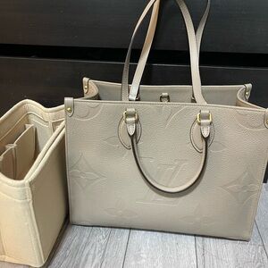 Louis Vuitton Onthego MM Tourterelle